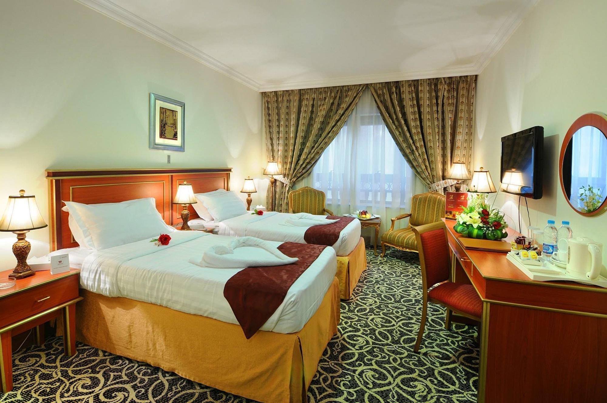 Zowar International Hotel Медина Екстериор снимка