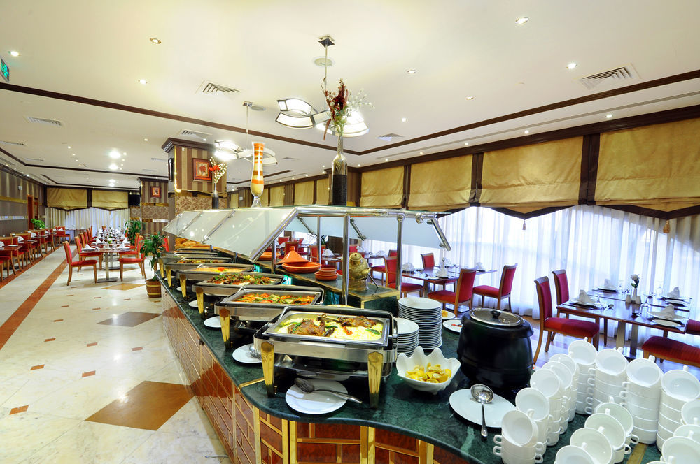 Zowar International Hotel Медина Екстериор снимка