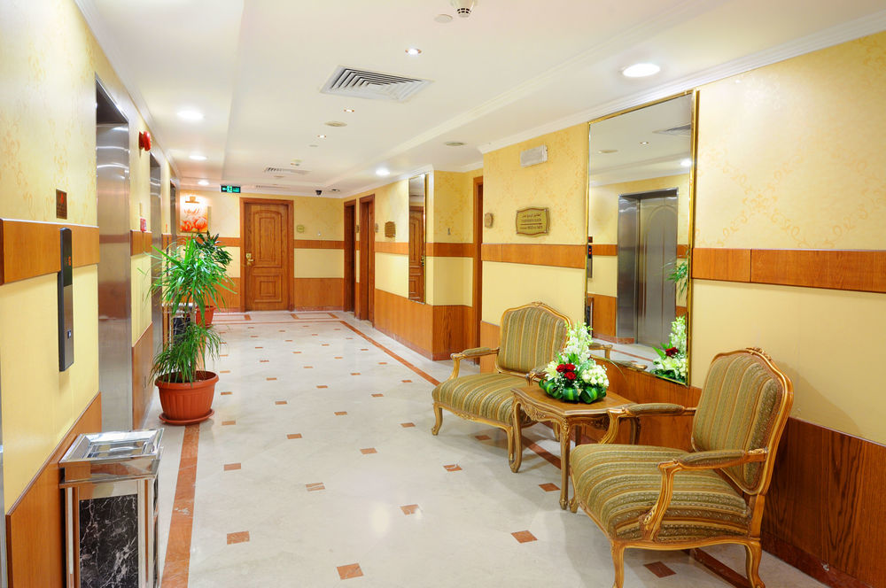 Zowar International Hotel Медина Екстериор снимка